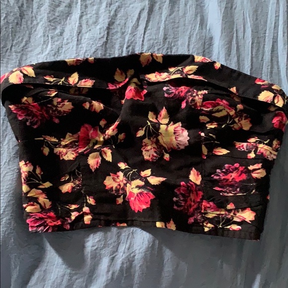 Crop Top, Tube Top, Strapless - Picture 2 of 5